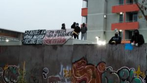 Grupo de personas se tomó proyecto de departamentos en Cerro Navia: acusan cambio en postulaciones