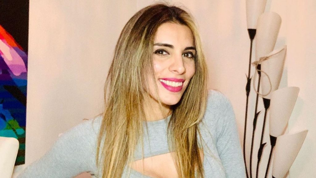 "Le he dado el palo al gato": Jocelyn Medina cambió su look y vende test rápidos de Covid-19