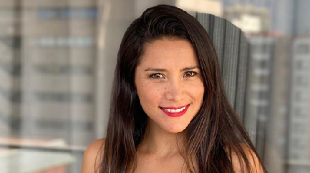 "Demasiado regia": Loreto Aravena se llenó de halagos con fotografía en la que posa semidesnuda