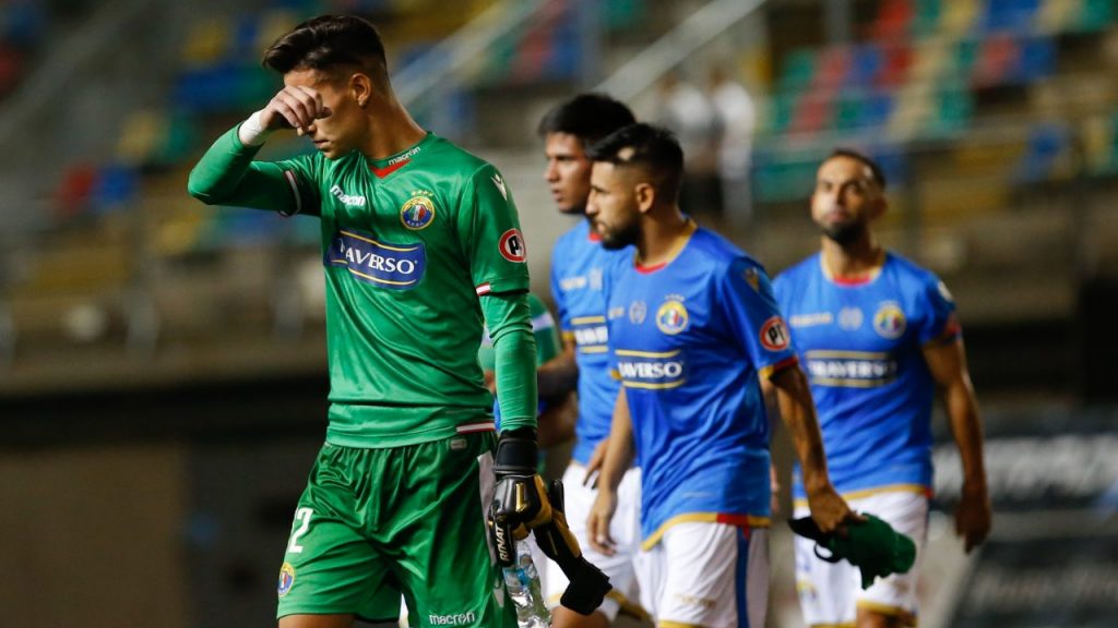 Audax Italiano informó que cinco integrantes del club dieron positivo por Covid-19
