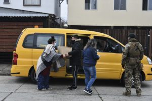 Director del Hogar de Cristo por entrega de cajas de alimentos: "En el mediano y largo plazo eran políticas absolutamente ineficaces"