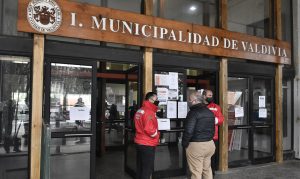 Omar Sabat, alcalde de Valdivia: "Nos enteramos por la prensa del desconfinamiento"