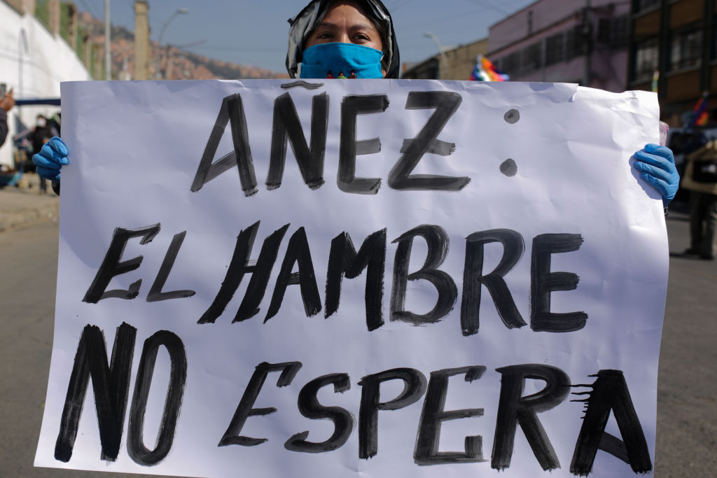 Una estudiante critica al régimen de Áñez en La Paz