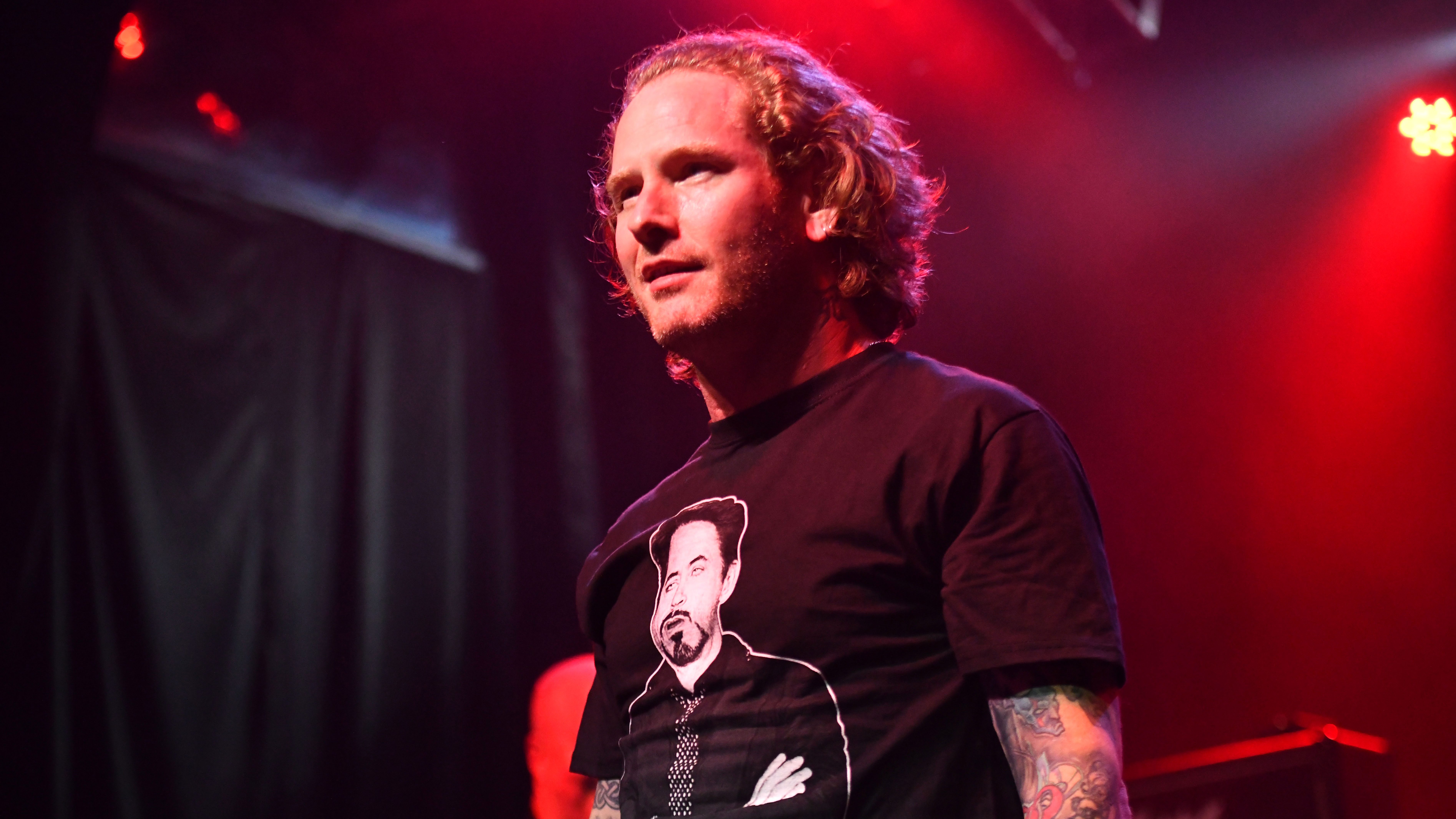 Corey Taylor anunció su álbum debut en solitario y ...