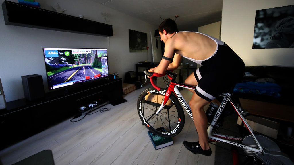 Entrenamiento en casa: La tendencia fitness que han adoptado los chilenos tras la pandemia