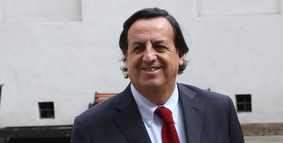 Víctor Pérez tras dejar Comisión de Constitución: “Me voy a algo que ustedes ya presumen”