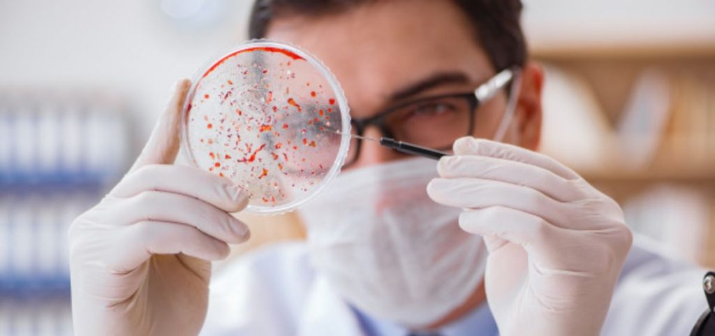 Minsal informó que hubo 3.685 nuevos casos y ya son 295.532 los contagiados con coronavirus