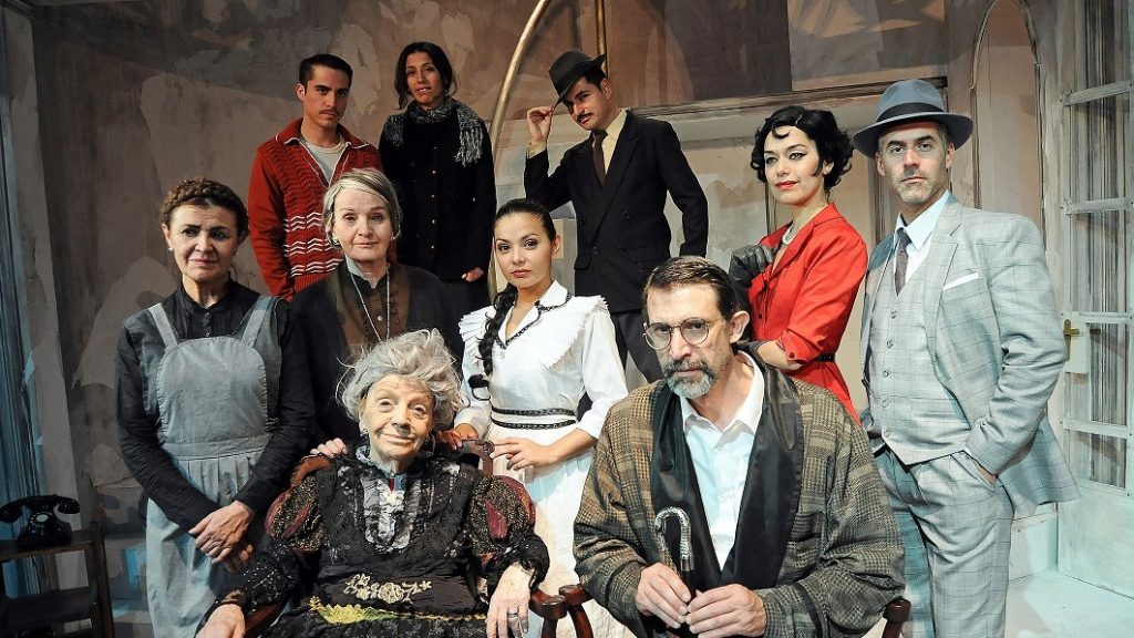 Versión teatral de "Coronación" llegará al streaming: "Sigue manteniendo vigencia con temas bien de fondo"