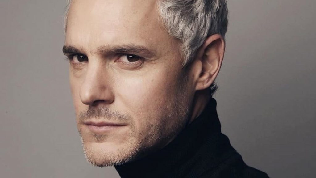 Ricardo Fernández reveló por qué no se emitió escena homosexual en "Cómplices"