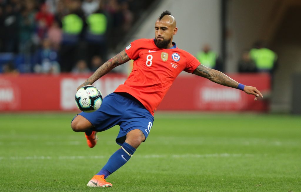 Exdelantero charrúa sobre Arturo Vidal: "Creo que tiene sangre uruguaya"