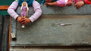 Ciudadanos buscan dar alegría a niños de un campamento de Batuco para este día del niño: "Un yogurt lo hacen durar entre 3 o 4 días, o entre 3 o 4 hermanos"