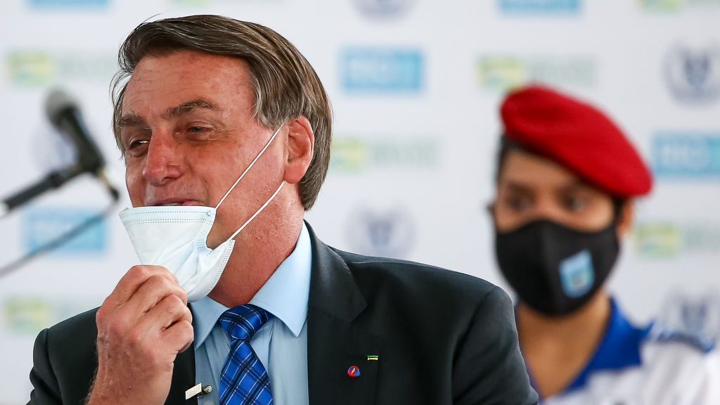 Aprobación de Bolsonaro alcanzó un máximo histórico en medio de pandemia de Covid-19