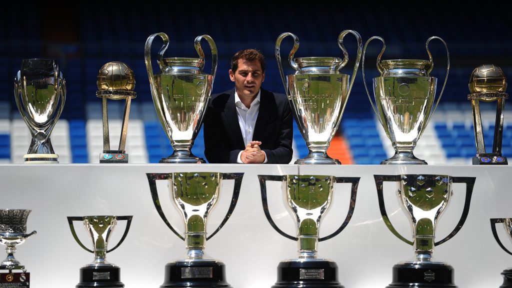 Iker Casillas anunció su retiro del fútbol