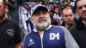 Diego Maradona se realizó PCR para integrarse a los entrenamientos de su club