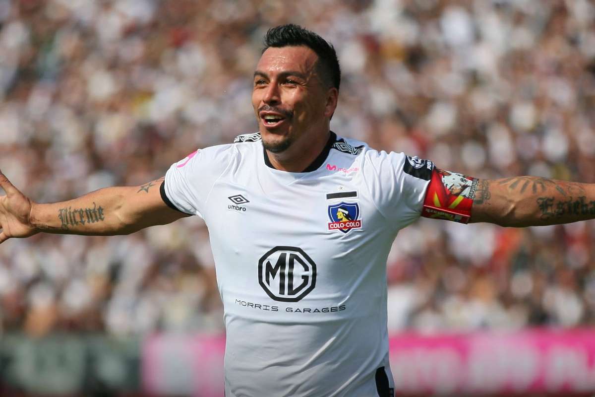 Esteban Paredes se convirtió en el goleador histórico de Colo Colo en Copa  Libertadores tras anotación ante Peñarol