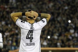Plantel de Colo Colo llenó de mensajes de apoyo a Matías Zaldivia: "Eres un guerrero y te volverás a levantar"