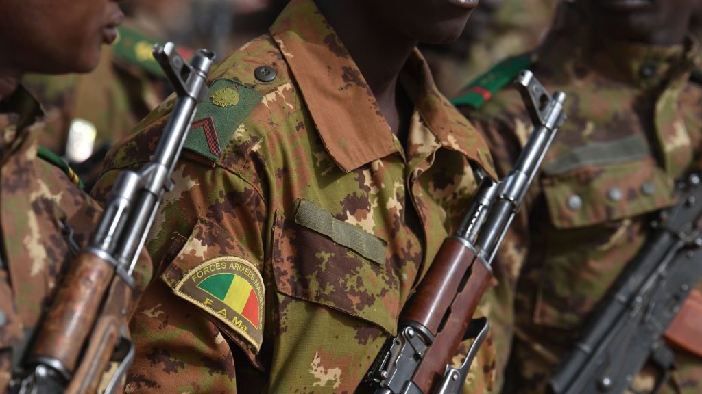 Junta militar designó a coronel en retiro como Presidente interino de Mali