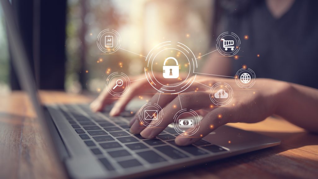 76% de los chilenos se siente cómodo compartiendo su intimidad en Internet a cambio de beneficios