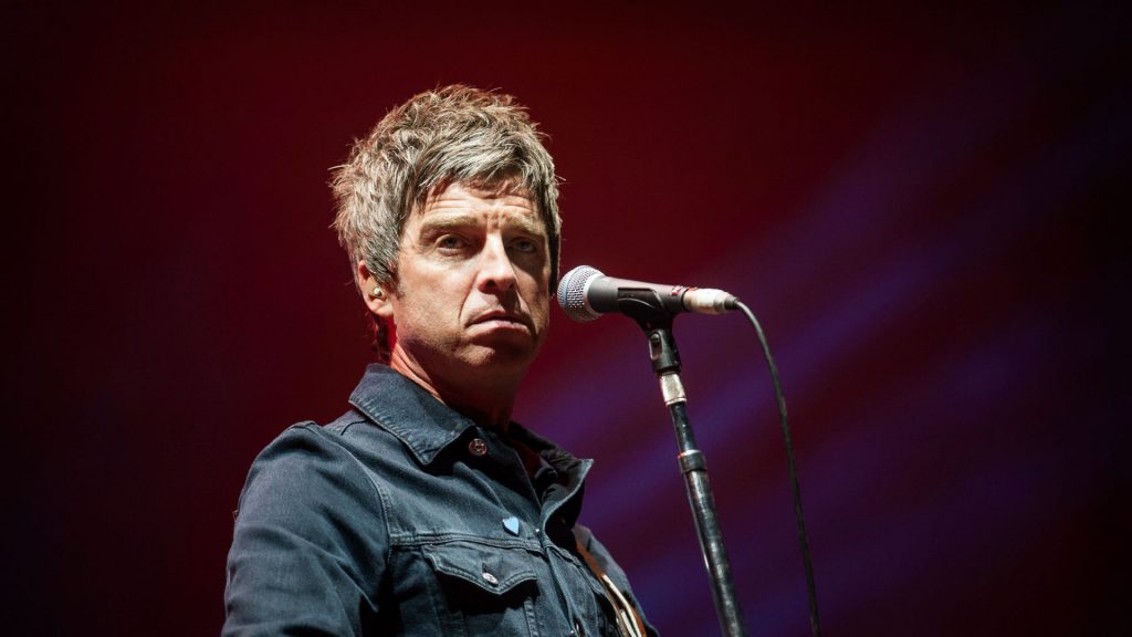 Noel Gallagher sobre la sexualización de artistas femeninas: "Todo esto viene de América, de esa estúpida cultura juvenil"