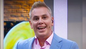 José Miguel Viñuela anunció en redes sociales que se convertirá en padre