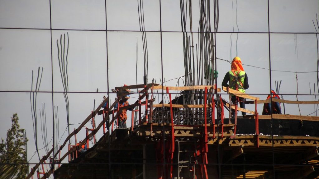 INE reveló que el ingreso laboral promedio mensual en Chile fue de $620.528 en 2019