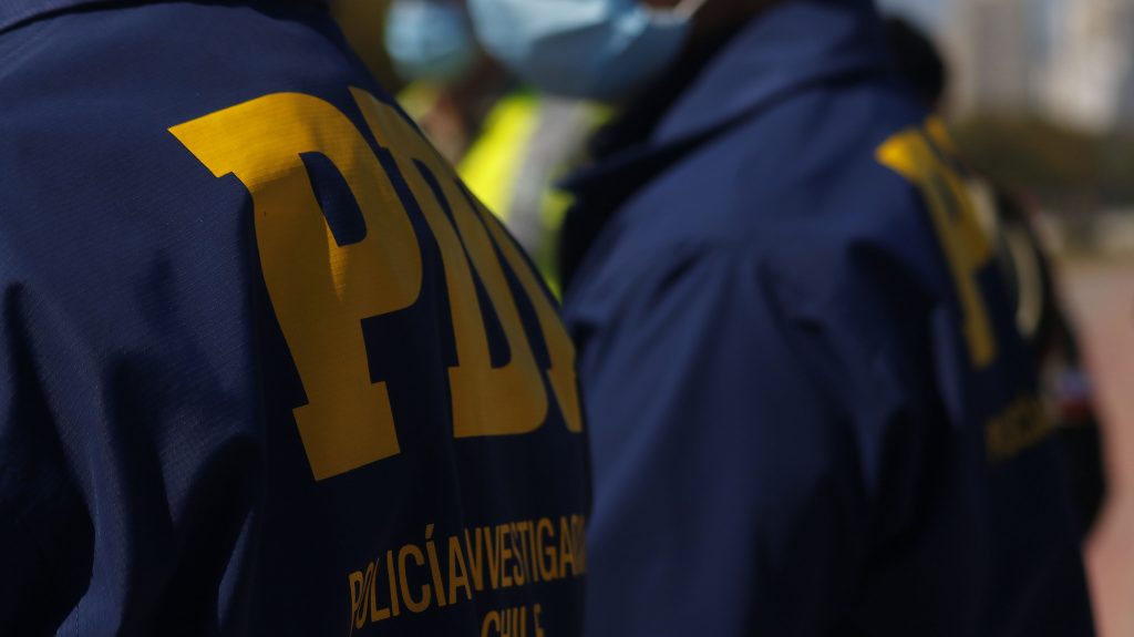 Violenta balacera dejó a funcionario de la PDI herido tras intervenir en una encerrona