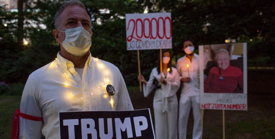 CDC encontró un exceso de 300.000 muertes en EEUU durante la pandemia