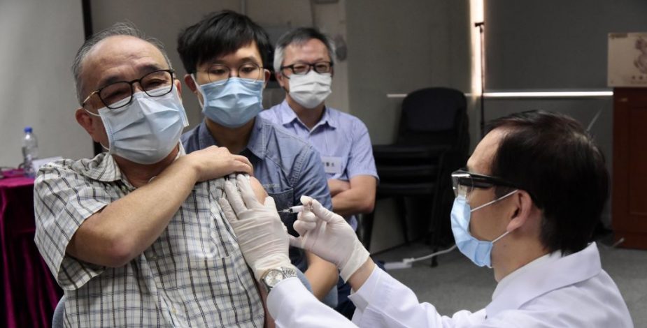 Vacunas chinas contra el Covid-19 se aplicaron a 60.000 personas en todo el mundo