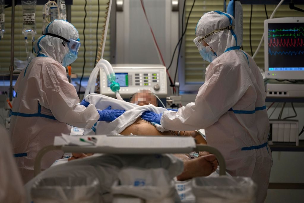 España cerca de superar 1.000.000 de contagios del coronavirus Covid-19