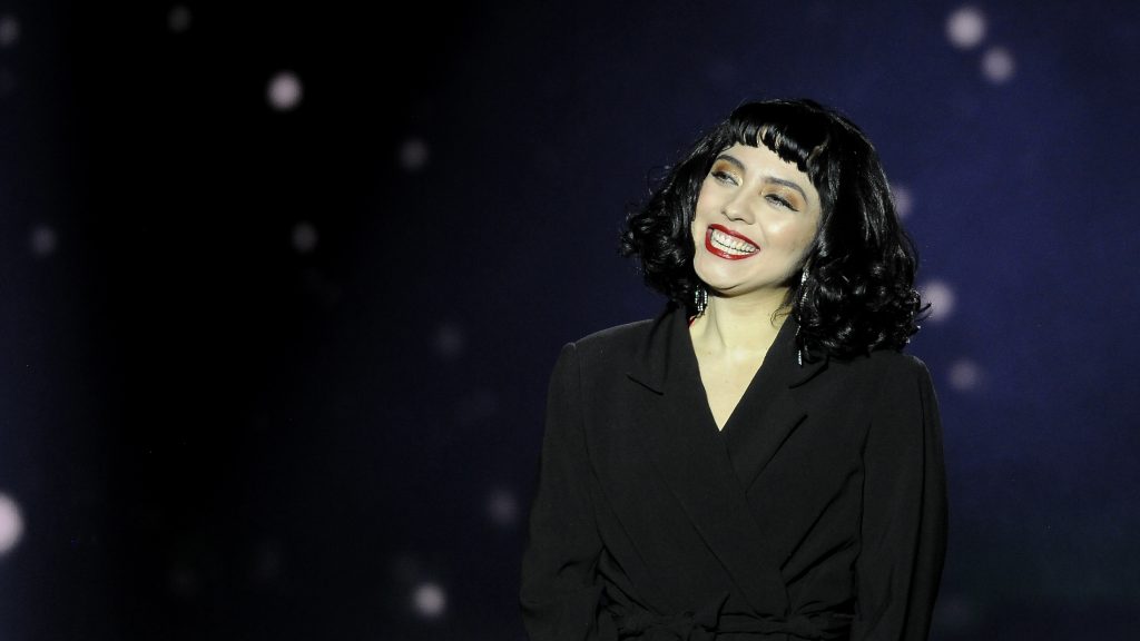 "Somos caleta": Mon Laferte utilizó una de sus canciones para celebrar el triunfo del Apruebo