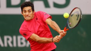Garin sorprende en Viena: Sin entrenador consiguió un triunfazo y eliminó a Stan Wawrinka