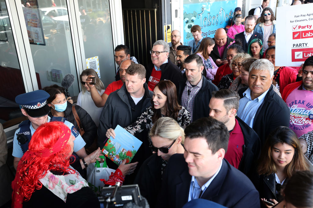 Ardern recibe el afecto de la ciudadanía en las elecciones