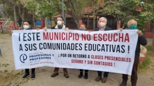 Apoderados y profesores de colegios de Pirque rechazaron el retorno a las clases presenciales en cinco colegios de la comuna
