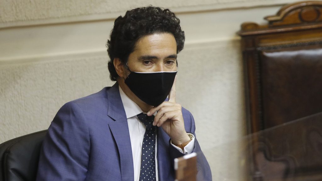 Ministro Ignacio Briones propuso un nuevo IFE para los habitantes de comunas en cuarentena