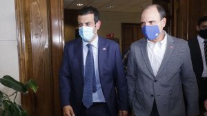 Ministro Rodrigo Delgado y controversia por proyectos de retiros de fondos: "El gobierno sí está por el 10%"