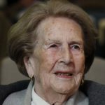 A Los 102 Anos Murio Leonor Oyarzun Exprimera Dama Y Viuda Del Ex Presidente Patricio Aylwin