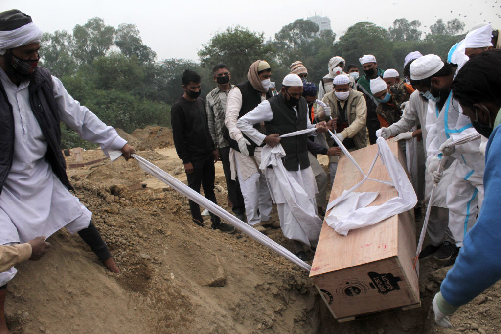 El funeral de una víctima del Covid-19 en Nueva Delhi