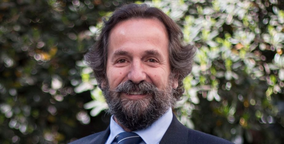 ¿Quién es Alberto Dougnac, el nuevo subsecretario de Redes Asistenciales?