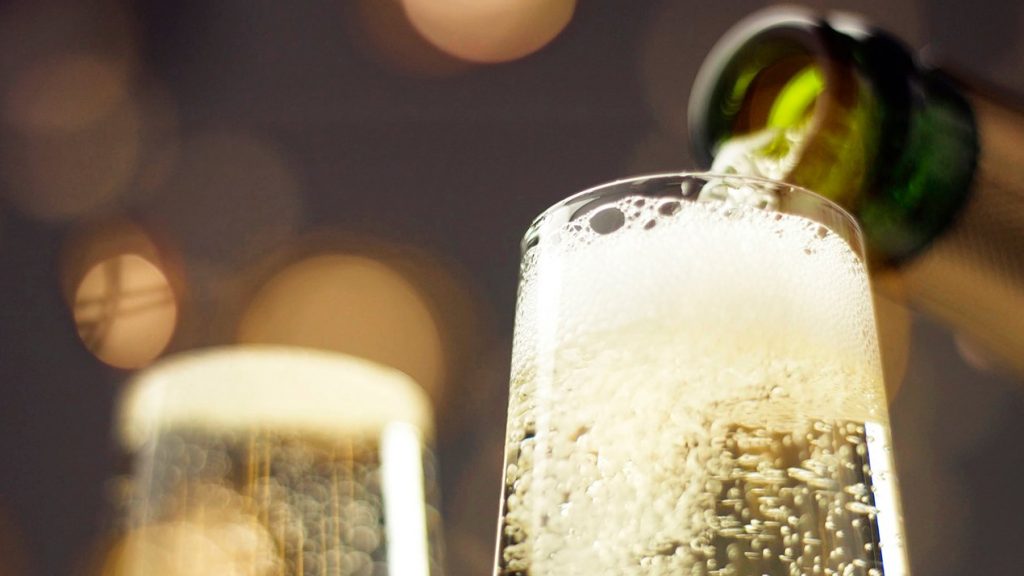 Espumantes: El secreto tras sus burbujas y el sabor clásico de Año Nuevo