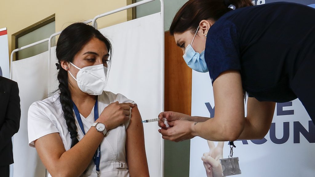 Three stages and eight groups: this is the final priority list for vaccination against Covid-19