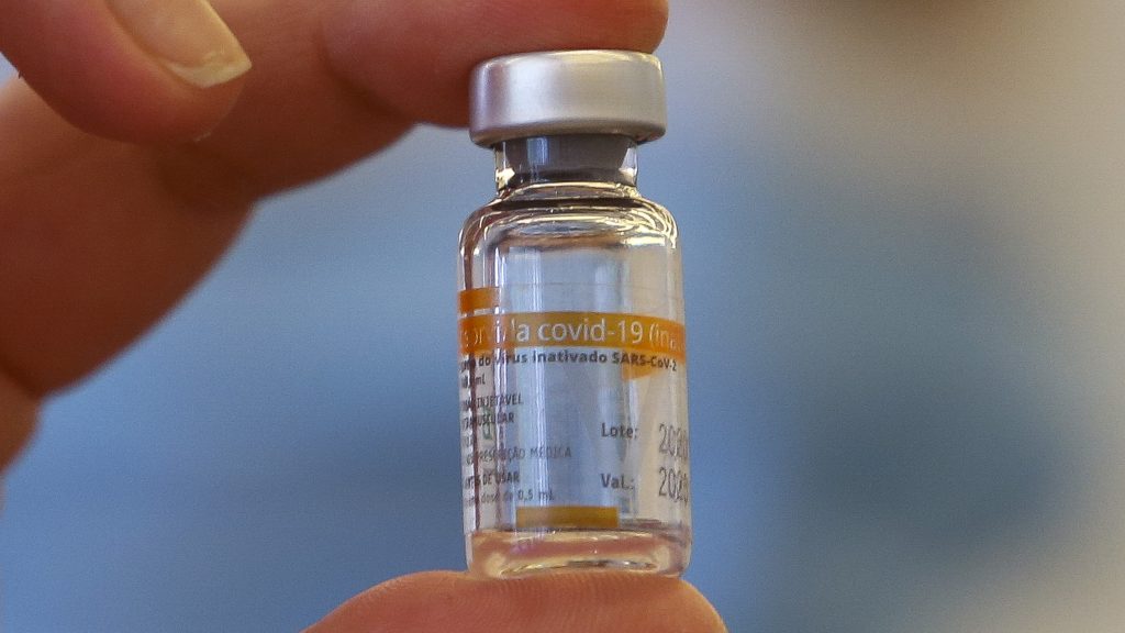 Vacuna Sinovac: Minsal anunció que iniciará inoculación contra el coronavirus en personas mayores de 60 años