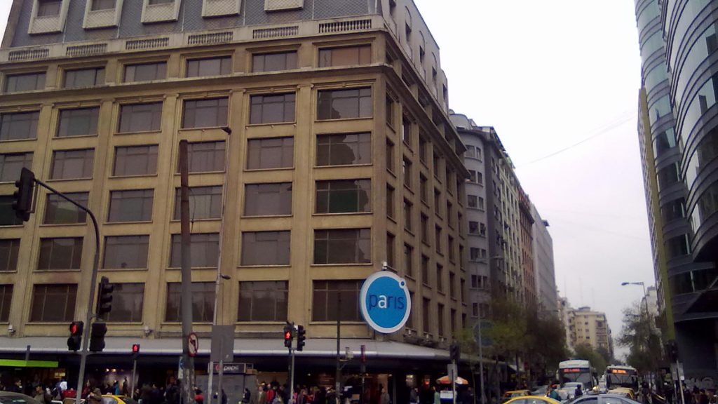 Histórica tienda de Paris en la Alameda cerrará sus puertas por crisis económica y desmanes en el sector