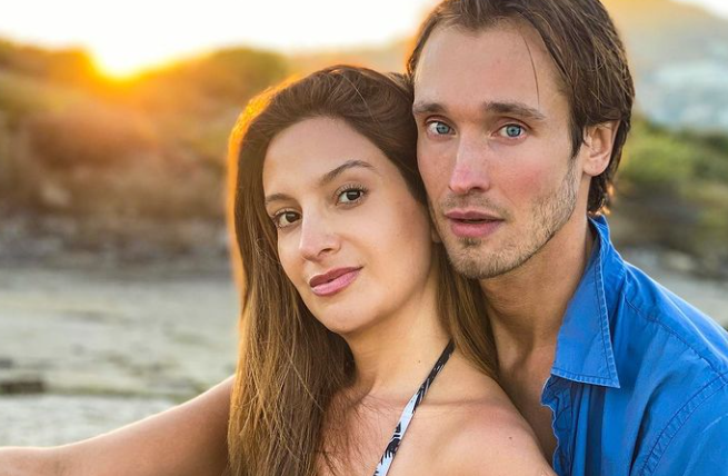 Daniela Palavecino Y Su Pareja Se Fotografiaron Desnudos Tras Cumplir Challenge De Instagram