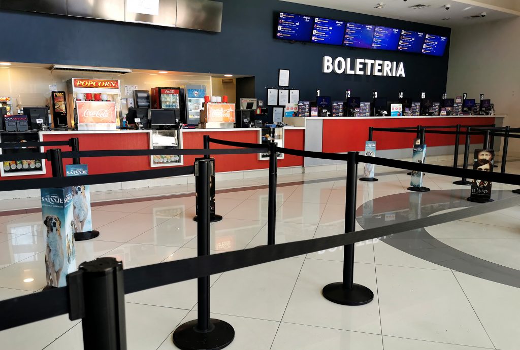 Hasta 100 personas por sala: Cines volverán a funcionar tras casi un año de inactividad
