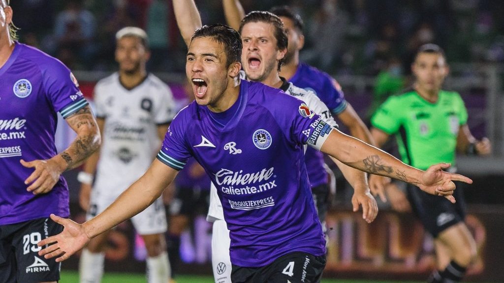 Jornada redonda: Nicolás Díaz portó la jineta de capitán y anotó en la goleada del Mazatlán sobre el Querétaro