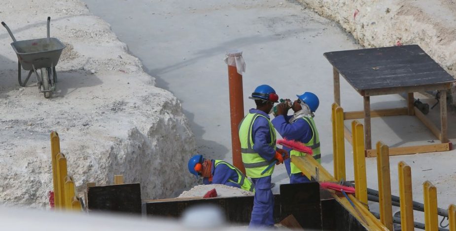 Más de 6.500 trabajadores migrantes han muerto en obras relacionadas con el Mundial de Qatar 2022