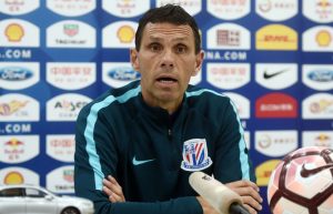 Cercanos a Gustavo Poyet confirmaron que el DT uruguayo está cerca de firmar en la UC