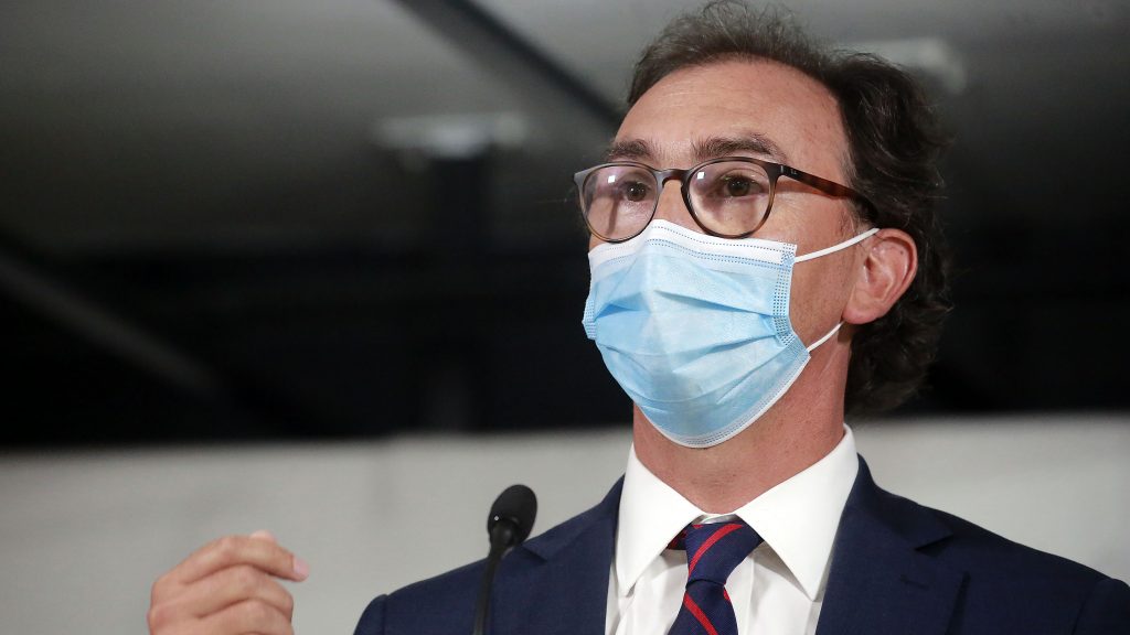 Retorno a clases presenciales: Ministro Figueroa informó que "el 30% de los establecimientos ha vuelto a abrir sus puertas"