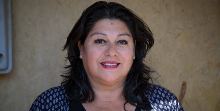 Ciudadanas que impactan: Rossana Cortés creó un emprendimiento de adoquines ecológicos en base a relave minero