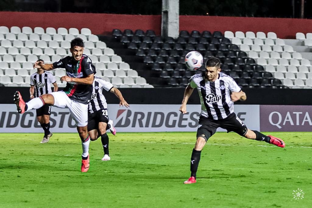 Palestino cerró una noche para el olvido para los conjuntos chilenos tras caer ante Libertad por la Copa Sudamericana